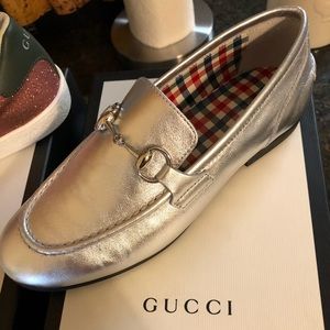 Kids Gucci shoes size 33. US size 2